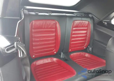 2013 Volkswagen Beetle 2.0T z USA, uszkodzony, nr VIN 3VW8S7AT1DM825656